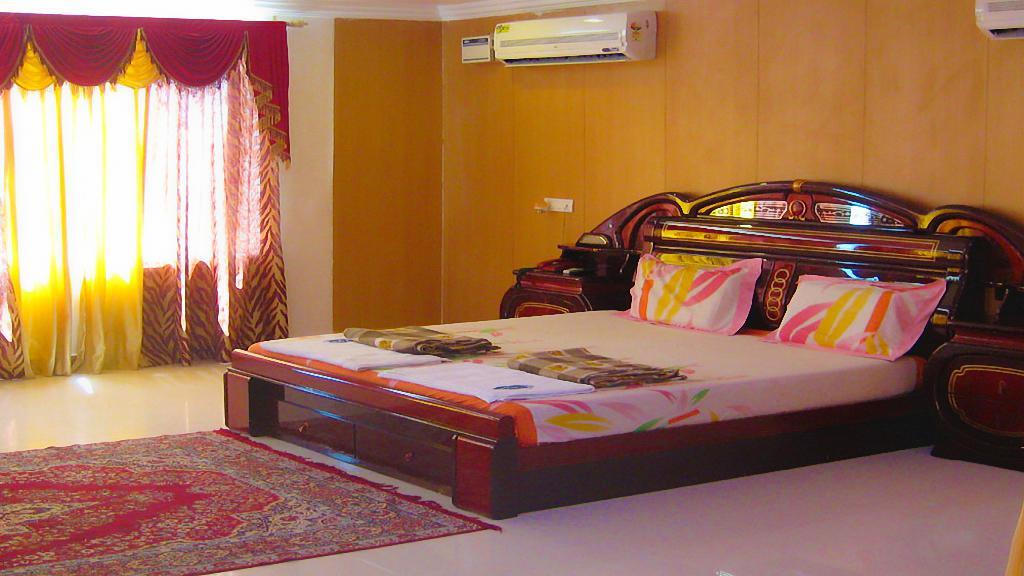 Hotel Sri Saravana Рамешварам Экстерьер фото