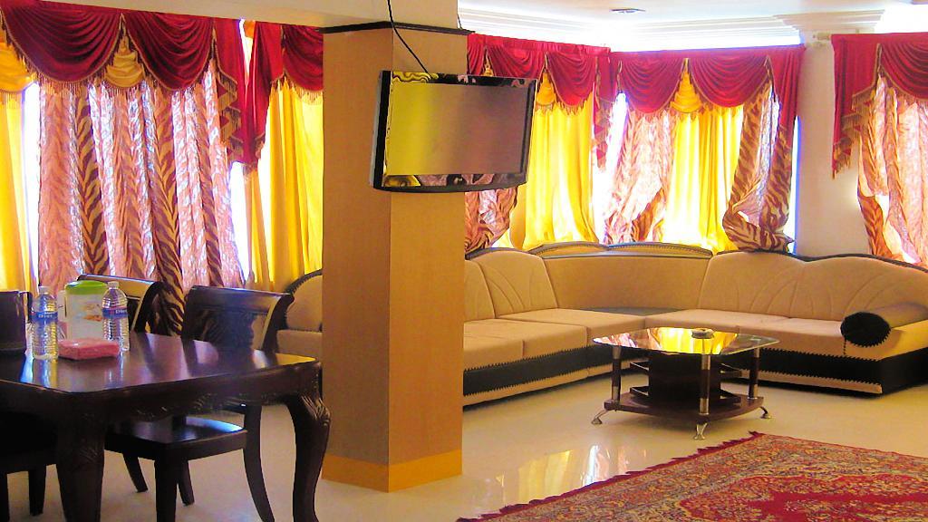 Hotel Sri Saravana Рамешварам Экстерьер фото
